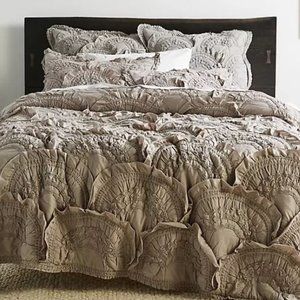 Anthropologie Queen Bed Quilt & Pillow Shams